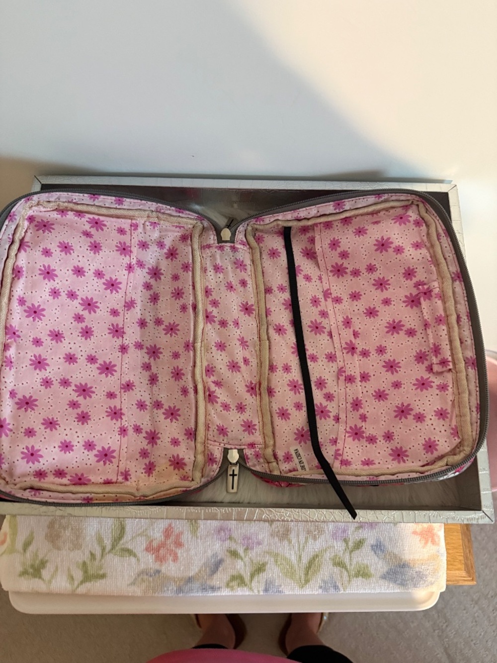 Pink Floral Bible Cover with Bible Verse - Picture 5 of 6